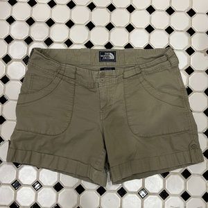 COPY - COPY - The North Face women’s shorts 10 khaki